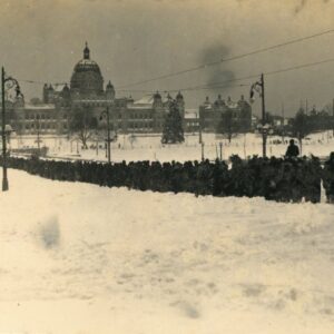 Canada Causeway Victoria Soldiers Clearing Snow photocard
