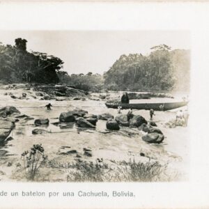 Bolivia Beni Cachuela Passing River