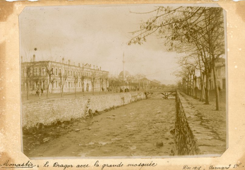 Macedonia Dragor River and Grand Mosque 1916 photo