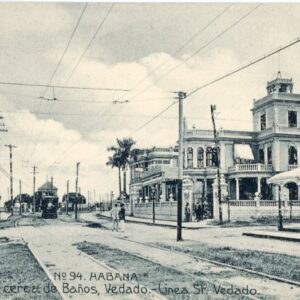 Cuba Linea Street near Baños Vedado