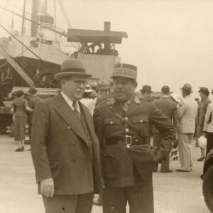 Peru General and Official by the Port